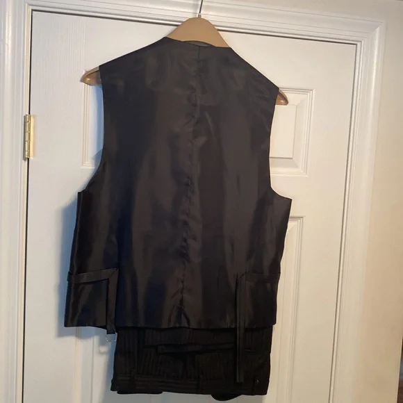 Brand New Vitaliano Mens 3 piece suit…jacket, vest & pants - Picture 3 of 7
